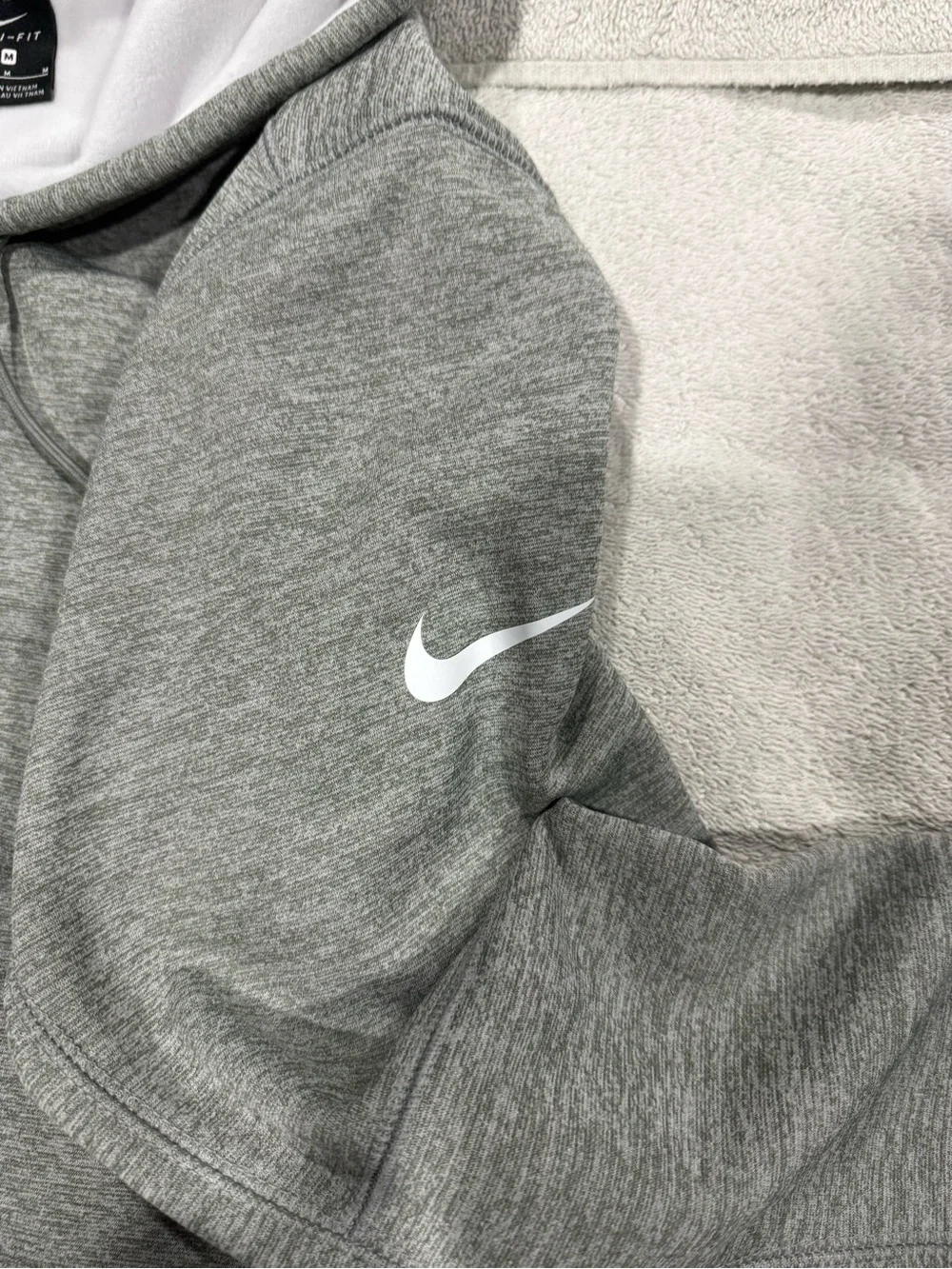 4 Nike Hoodies- new no tags